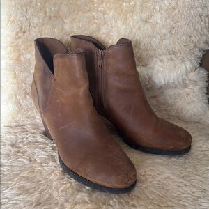 Clark’s Leather Ankle Boots